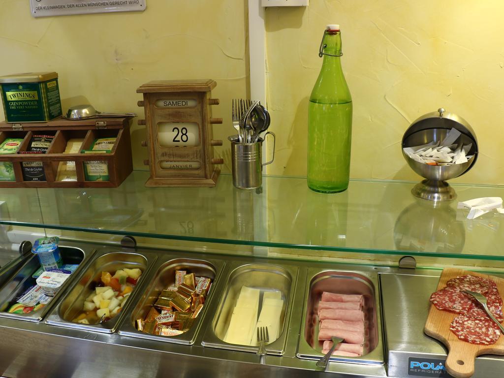 Logis Hotel Orly Alès Zewnętrze zdjęcie