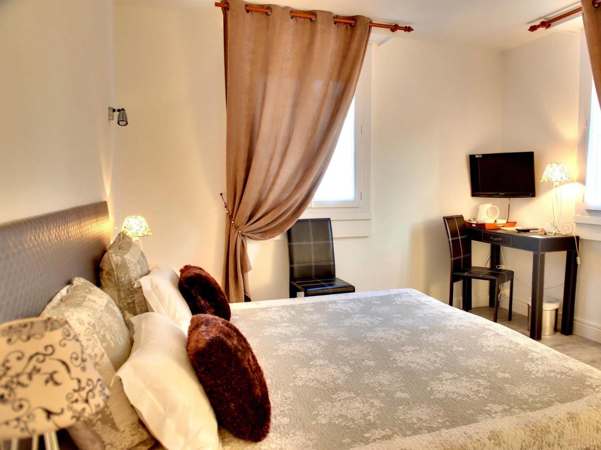 Logis Hotel Orly Alès Zewnętrze zdjęcie