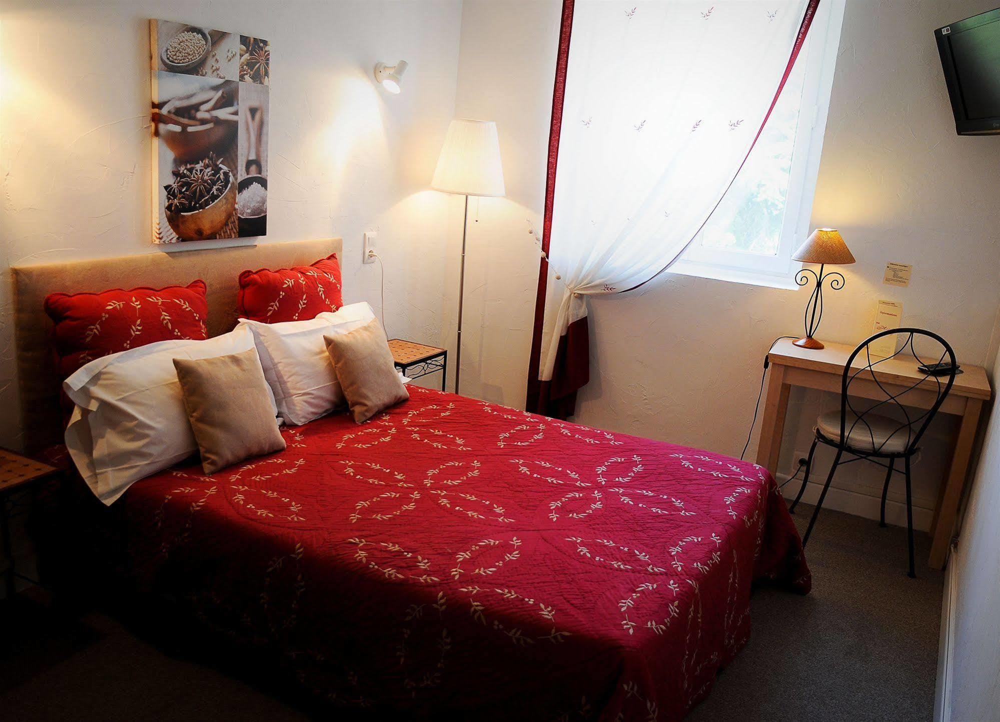 Logis Hotel Orly Alès Zewnętrze zdjęcie