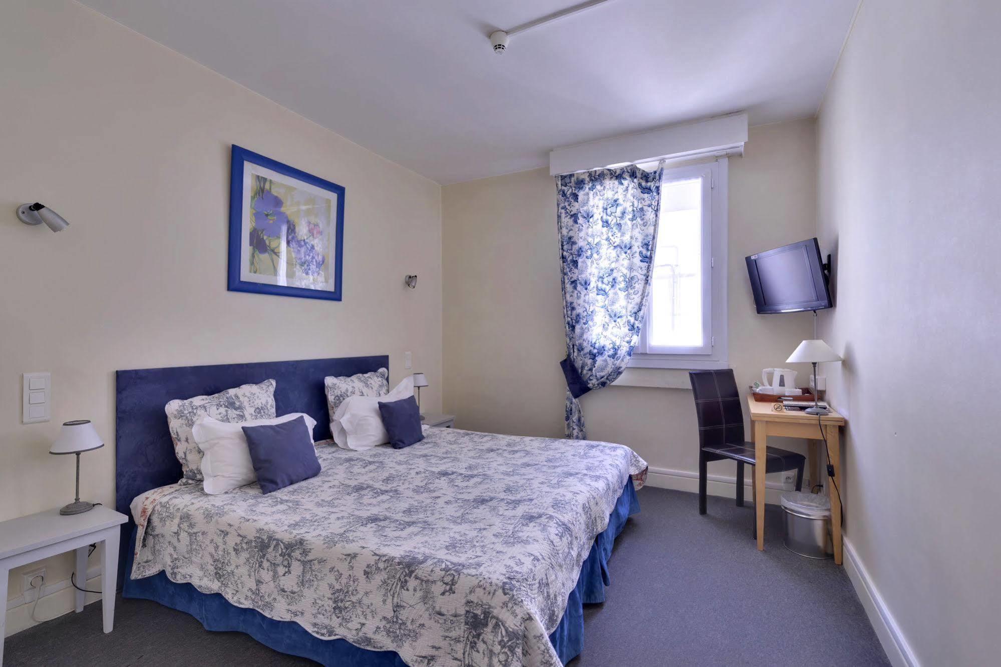 Logis Hotel Orly Alès Zewnętrze zdjęcie